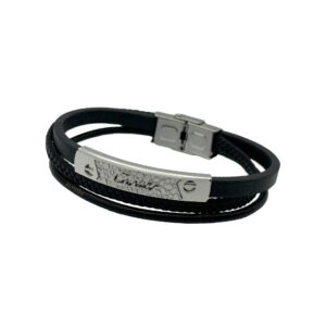 دستبند چرمی سه لاین مشکی Cartier روی دست مردانه