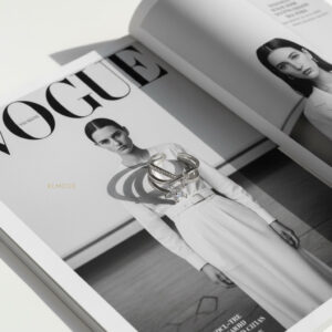 نمای نزدیک انگشتر زنانه طرح گل استیل مدل elm8293 با جزئیات نگین