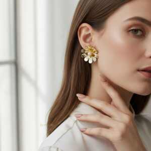 گوشواره زنانه طرح گل استیل طلایی مدل ELM8273 برند Steel
