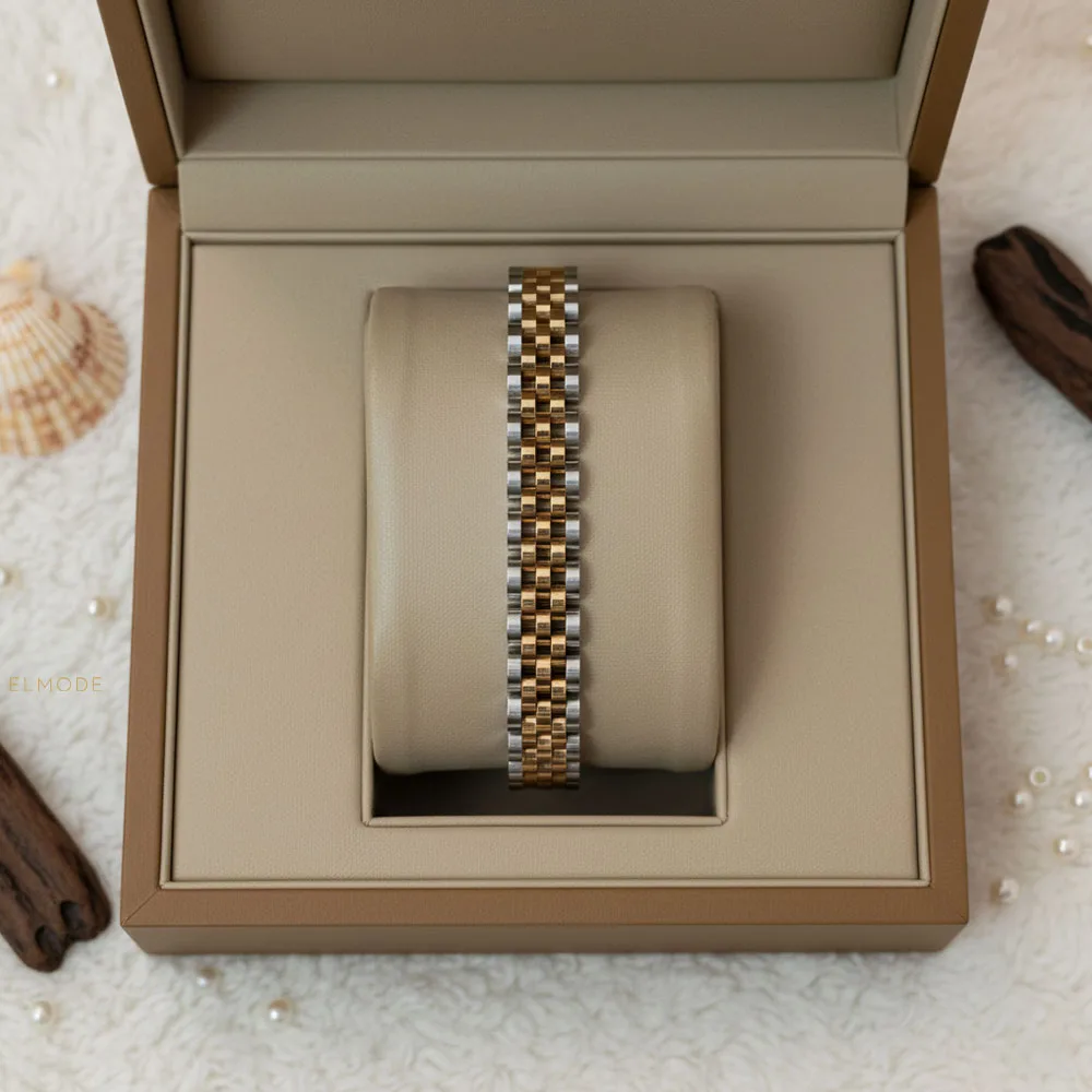 نمای نزدیک از جزئیات دستبند رولکس زنانه دو رنگ رزگلد استیل مدل elm8288