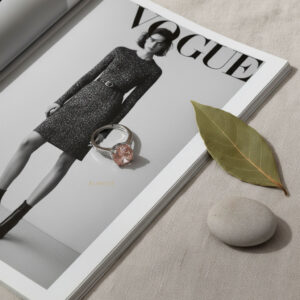 مای نزدیک از انگشتر نگین‌دار زنانه استیل براق مدل elm8297